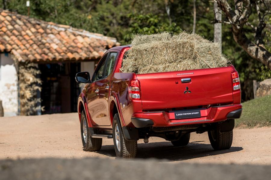  Mitsubishi L200 Triton Sport 2016 года  (LA) (фото 9 из 30)